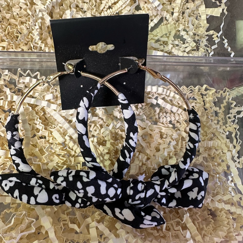 Black and White Patterned Hoop Earrings